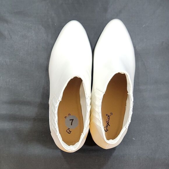 BRAND NEW QUPID LOW BLOCK HEEL POINTED TOE BOOT - Picture 6 of 16